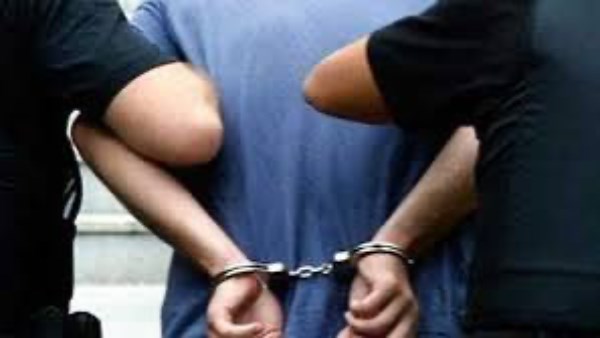 واقعة تحرش داخل مستشفى شهير.. موظف يلامس جسد طبيبة والشرطة تتدخل
