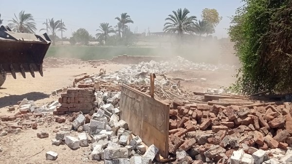 محافظ الغربية يوجه بـ إزالة 23 حالة تعد على الزراعات وبناء مخالف وتغيرات مكانية فى المهد