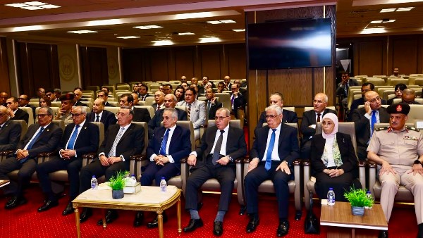 رئيسة النيابة الإدارية توقع على الوثيقة الاستراتيجية للعدالة الرقمية الموحدة .. صور