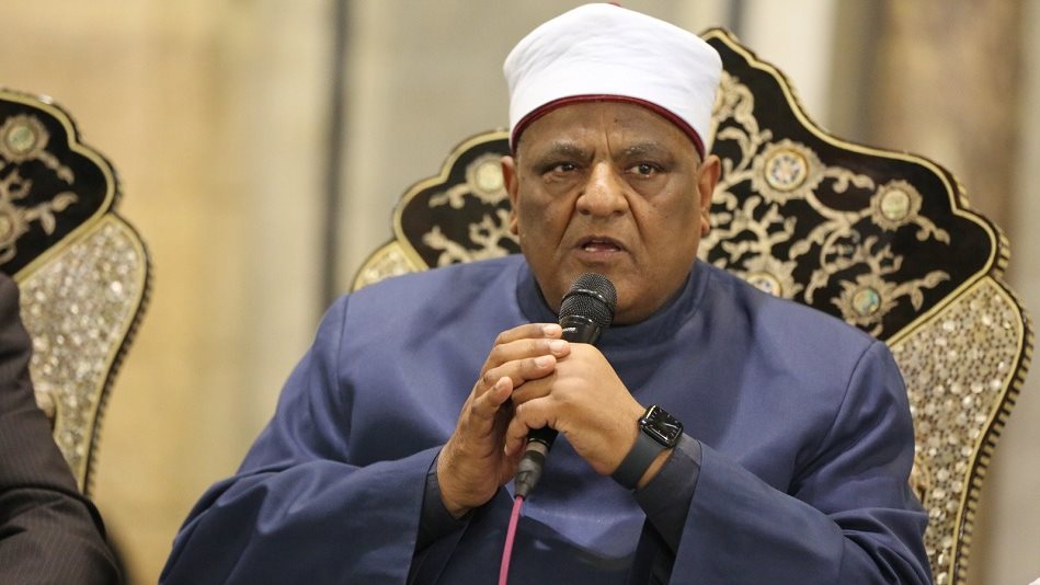 عباس شومان: استخدام اسم شخص دون علمه جريمة تستوجب العقاب