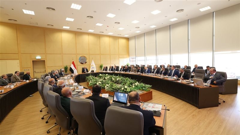كامل الوزير يترأس الجمعية العامة للشركة االقابضة للنقل ويتابع نتائج سنوات الهيكلة