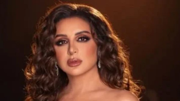 أنغام تتألق في الساحل الشمالي.. وتفاعل جماهيري كبير مع أغانيها