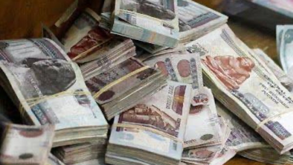 اطلب ألف تاخد ألفين.. خطأ بماكينة صرف يضاعف المبالغ المسحوبة لأهالي قرية قاي ببني سويف