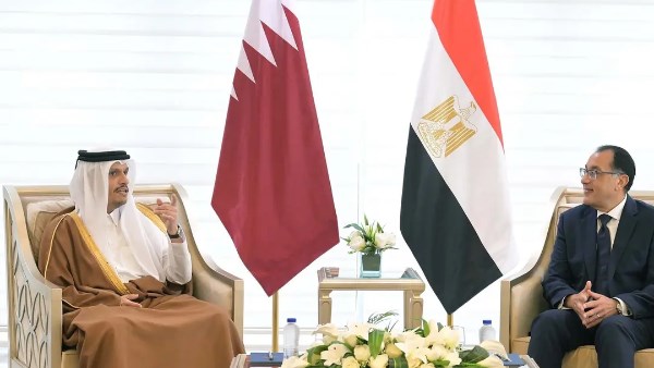 خبير: مصر تطرح فرصًا استثمارية كبرى أمام رؤوس الأموال القطرية