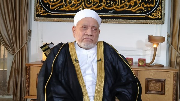 تشابه أسماء.. أسرة أحمد عمر هاشم: لا صلة قرابة تربط العائلة الهاشمية مع متهم في قضية