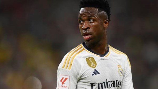 رسميًا .. ريال مدريد يجدد عقد فينيسيوس جونيور حتى 2032