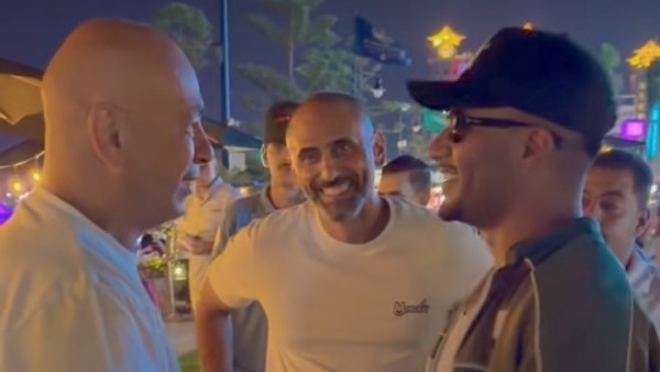 محمد رمضان يلتقي حسام حسن بعد بروفة حفله بالساحل الشمالي