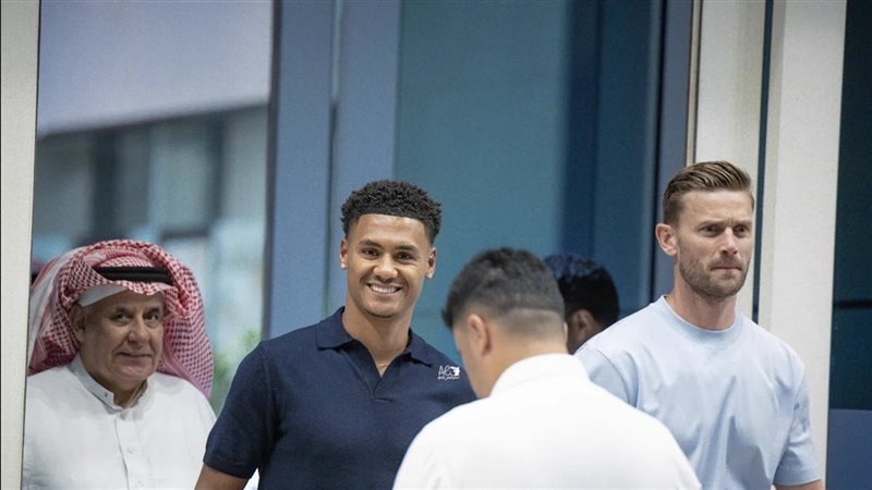 واتكينز يجتاز الكشف الطبي ويوقع عقود انضمامه للهلال اليوم