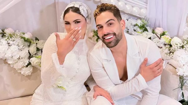صاحب أغنية  «بأمارة مين» .. أحمد فريد يحتفل بخطوبته