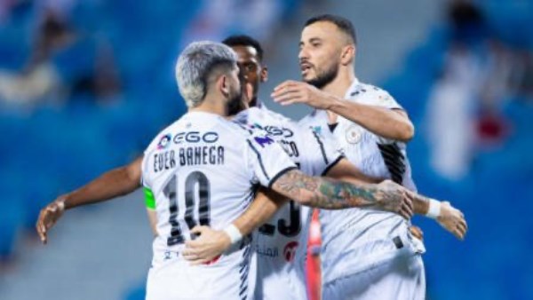 الشباب السعودي يطلب التعاقد مع نواف العقيدي.. تفاصيل