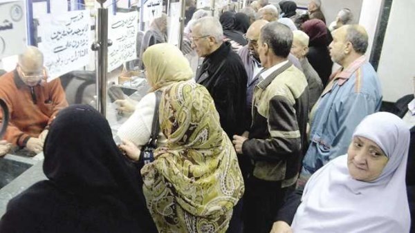 حل أزمة المعاشات.. هل تنتهي معاناة أصحاب المعاشات بعد تعطل الصرف