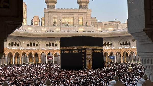 قبل حجز العمرة الاقتصادية.. اعرف الزيادة الجديدة في الأسعار ونظام الإعاشة