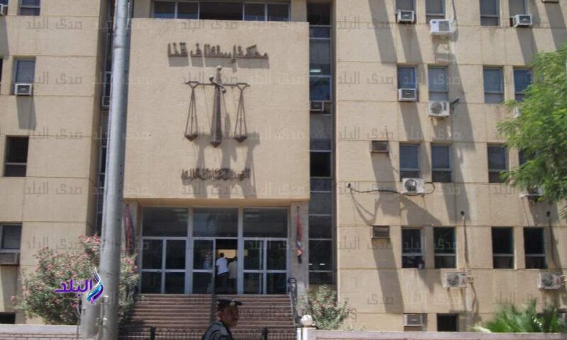 السجن 3 سنوات لحلاق تحرش بفتاة فى الشارع العام بقنا