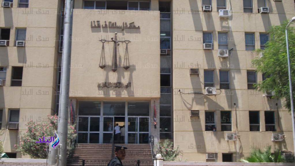 السجن 3 سنوات لحلاق تحرش بفتاة فى الشارع العام بقنا