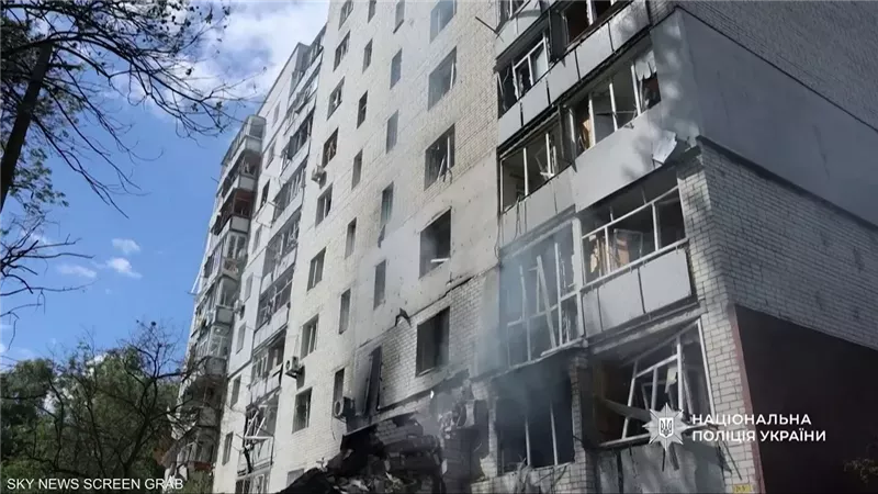 انفجارات تهز كييف بعد هجوم روسي بالصواريخ والمسيرات