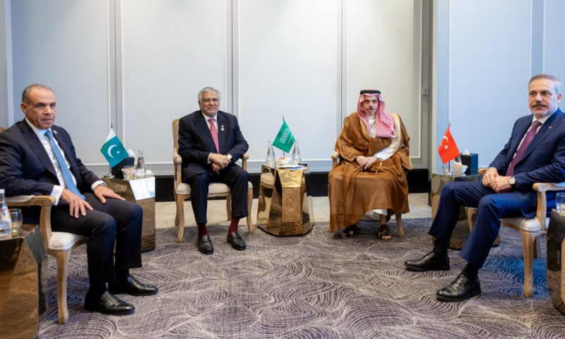 بمشاركة السعودية .. اجتماع رباعي يبحث خفض التصعيد ومعالجة التحديات الأمنية الراهنة