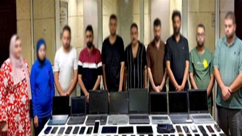 ليلة سقوط عصابة «الساعة الذكية»، 10 متهمين احتالوا على المواطنين بسرقة الحسابات البنكية