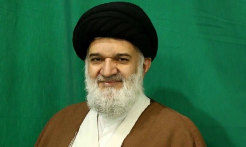 صهر المرشد يواصل إثارة الجدل: مجتبى طرد من مكتب والده