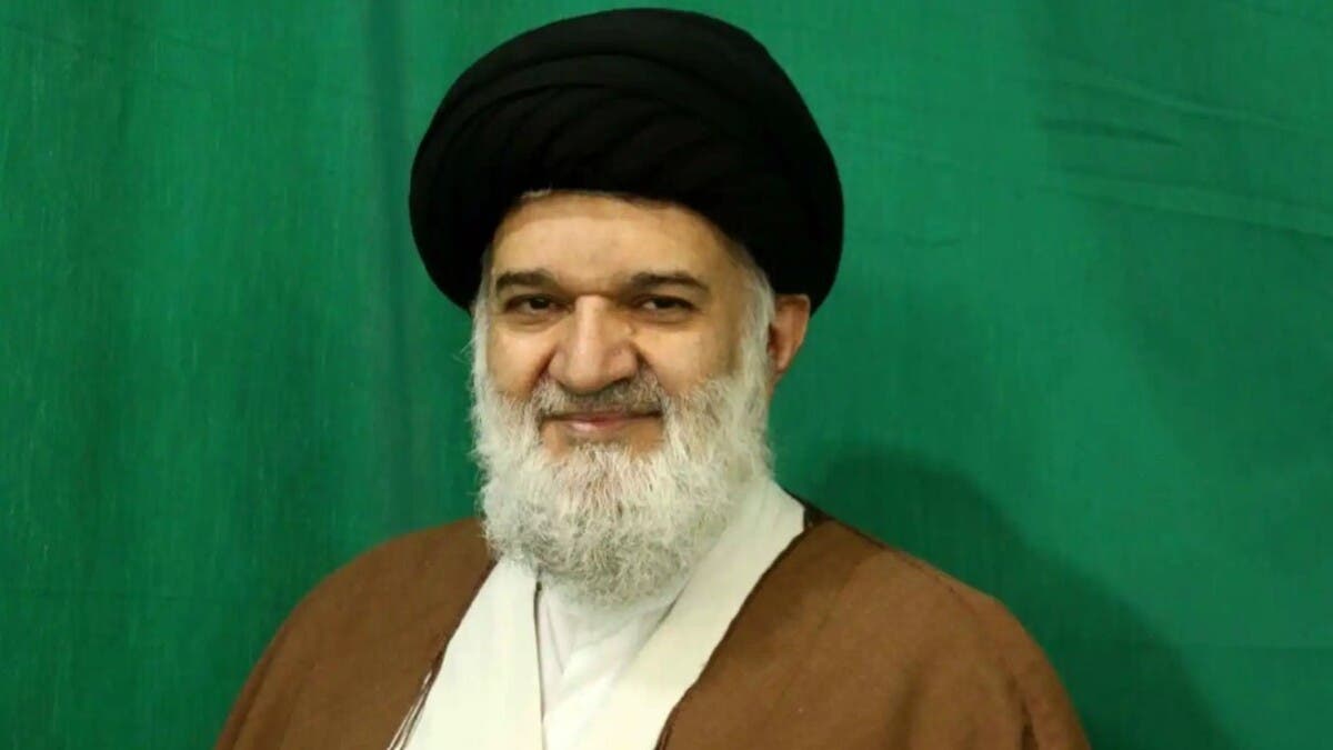 صهر المرشد يواصل إثارة الجدل: مجتبى طرد من مكتب والده