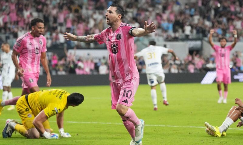 ميسي يصبح أفضل هداف في كأس الرابطتين