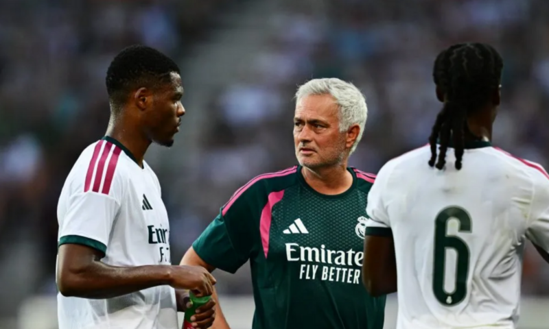 مورينيو: ريال مدريد ظهر بـ3 وجوه