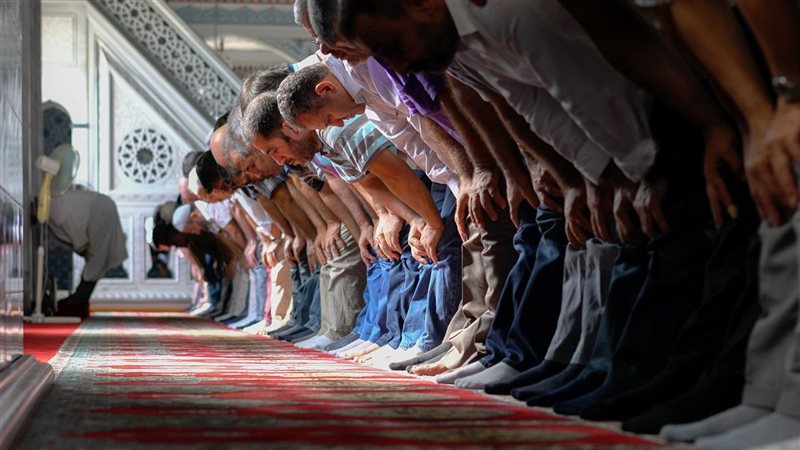 مواقيت الصلاة، موعد أذان الظهر اليوم الإثنين في القاهرة والمحافظات