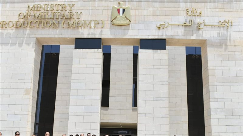 وزير الإنتاج الحربي يلتقي الحاصلين على الدورات والبرامج التدريبية المتخصصة