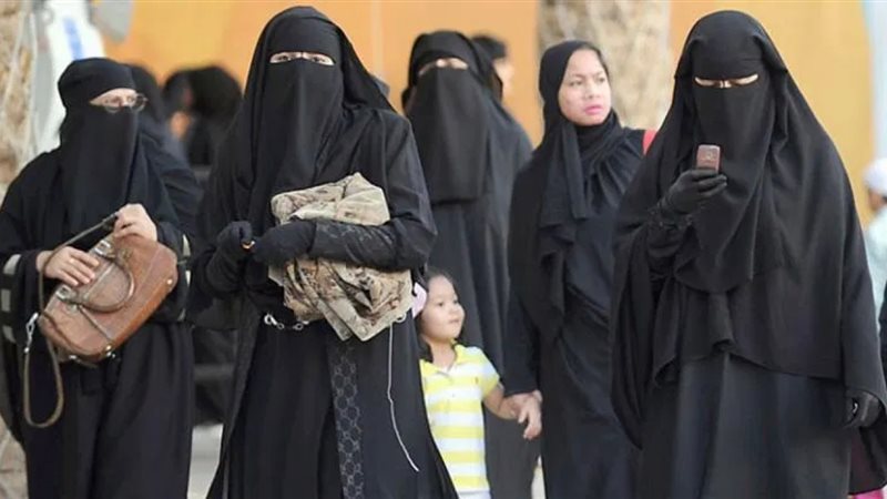 البرتغال تحظر النقاب في الأماكن العامة، غرامات تصل إلى 3000 يورو