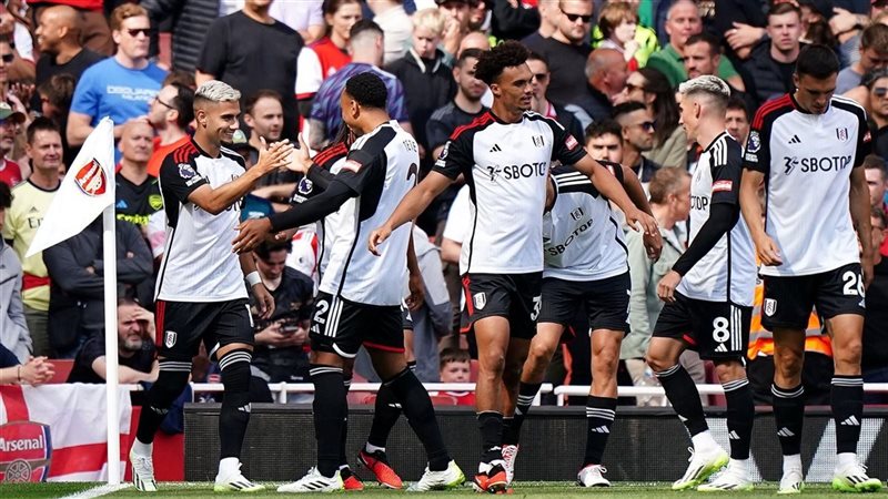 الدوري الإنجليزي، تعادل سلبي بين فولهام وسندرلاند في الشوط الأول