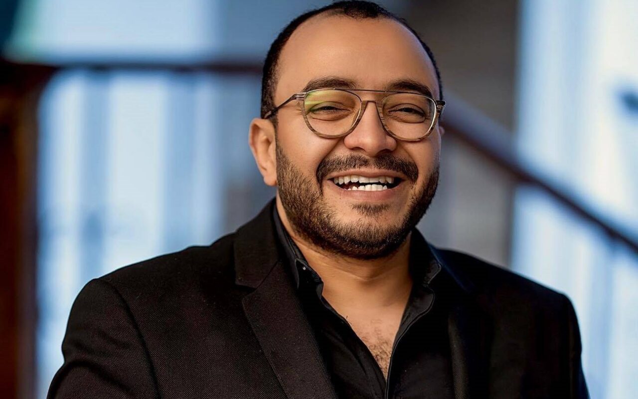 حسام داغر يشارك في بطولة فيلم “ورا الكنبة” مع بيومي فؤاد ومحمد ثروت