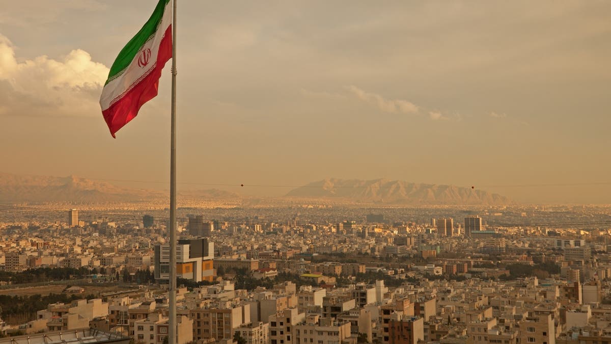 هزة قوتها 3.8 تضرب إيران وتعيد سيناريو “كابوس زلزال طهران” للواجهة
