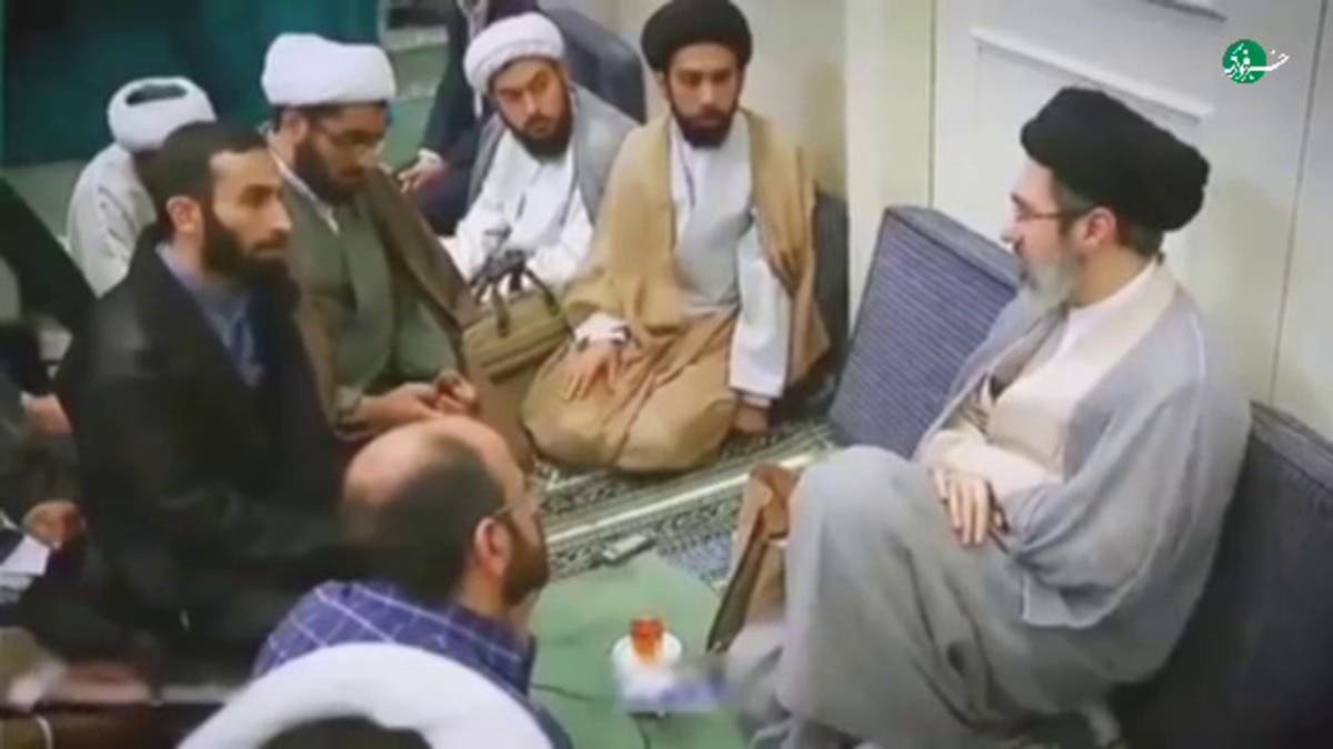 إيران تنشر “أول فيديو” لمجتبى خامنئي بعد غياب 5 أشهر