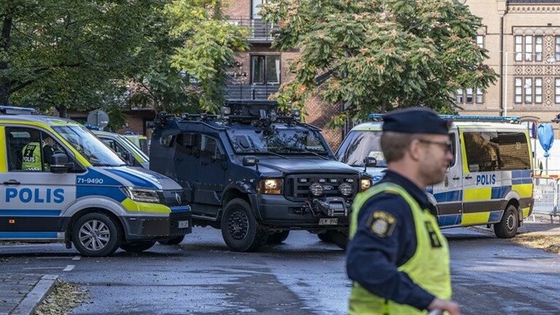 رويترز: إصابة عدة أشخاص إثر هجوم بسيف داخل مدرسة وسط السويد