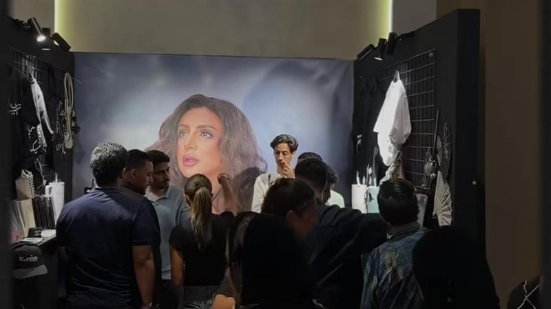 جماهير أنغام تتوافد بأعداد كبيرة على مسرح عبادي الجوهر أرينا استعدادا لحفلها في جدة
