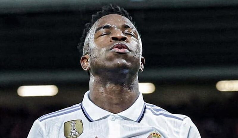 48 ساعة فاصلة.. ريال مدريد يواجه فينيسيوس بقرار نهائي وآرسنال يترقب الفرصة