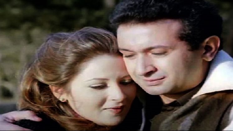 في ذكراه.. قصة حب نور الشريف وبوسي واللحظات الأخيرة فى حياته