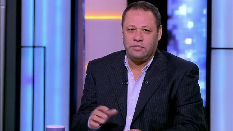 لاعب الأهلي السابق: مينفعش يكون عندي 2 رأس حربة أجنبي وحد منهم يقعد دكة