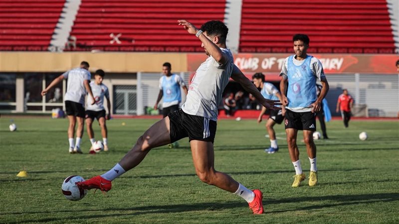عموتة يمنح لاعبي الأهلي راحة سلبية من التدريبات اليوم
