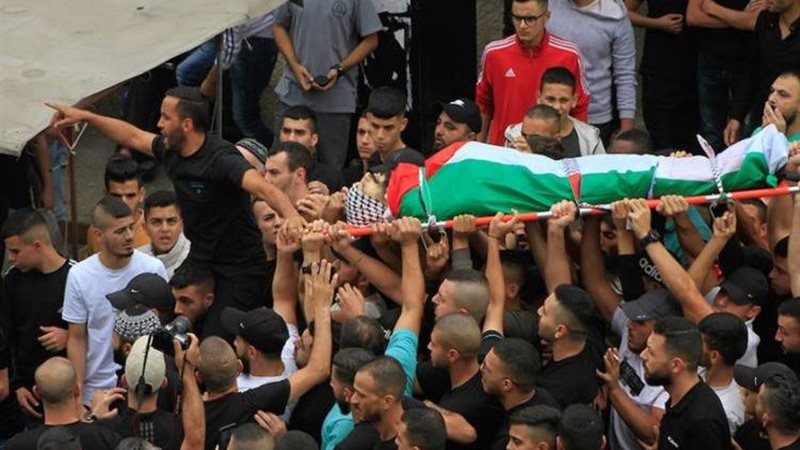 بعد 3 أعوام تحت الأنقاض، تشييع جثامين 50 شهيدًا فى الحرب على غزة