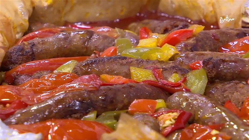طريقة عمل ورقة السجق فى الفرن بمذاق لذيذ