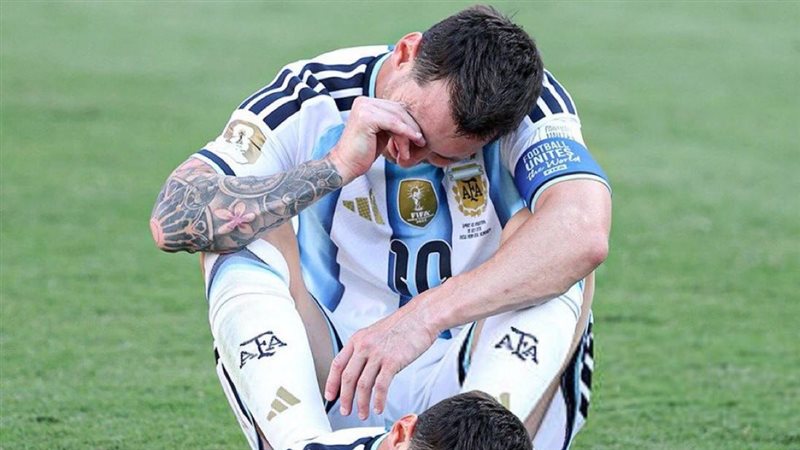 ميسي يعلن اعتزال اللعب دوليا بشكل رسمي