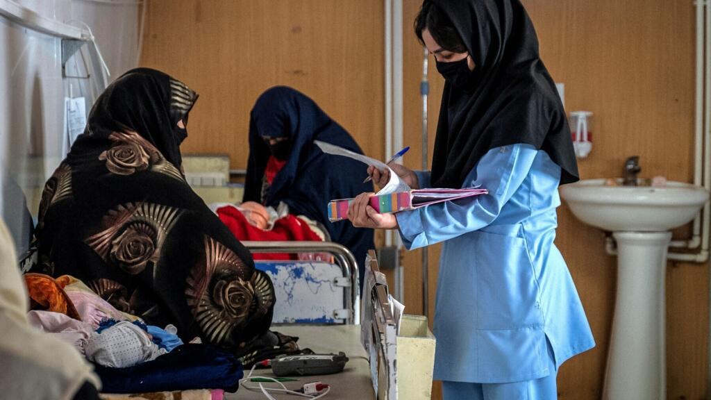 أفغانستان: اليونيسف تدق ناقوس الخطر… مليون طفل مهددون بالموت بسبب سوء التغذية