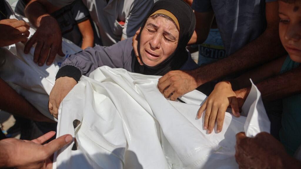 مقتل عشرة فلسطينيين في غارتين إسرائيليتين على غزة