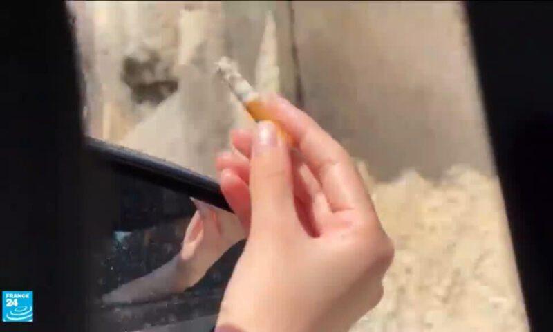 فرنسا: مقترح لفرض ضرائب على مصنعي السجائر بعد تسبب أعقابها في العديد من الحرائق التي اجتاحت البلاد