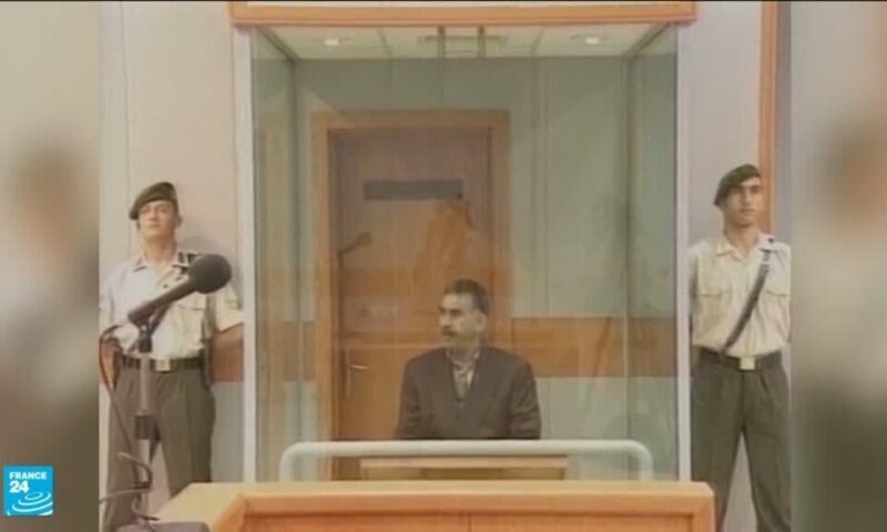البرلمان التركي يقر قانونا تاريخيا لإعادة دمج مقاتلي حزب العمال الكردستاني