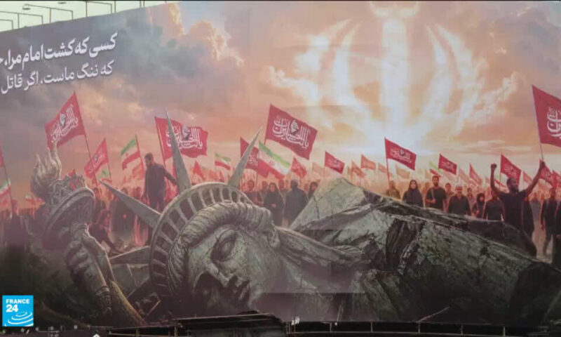 إيران ترفض التنازل عن التحكم بمضيق هرمز وتؤكد أنها لا تفاوض واشنطن على تمديد وقف إطلاق النار