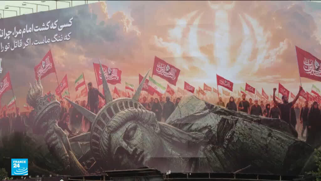 إيران ترفض التنازل عن التحكم بمضيق هرمز وتؤكد أنها لا تفاوض واشنطن على تمديد وقف إطلاق النار