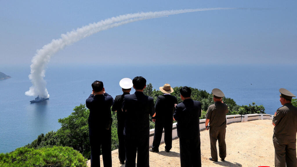 كوريا الشمالية تتهم اليابان بالتحضير لـ”حرب عدوانية” بعد زيادة موازنتها الدفاعية