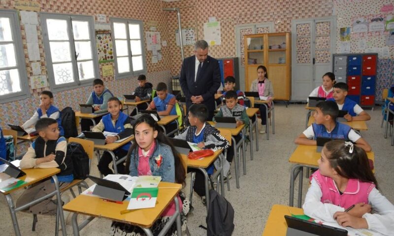 الفلسفة تقسم الجزائريين.. قرار مفاجئ بوقف تدريسها يثير ضجة