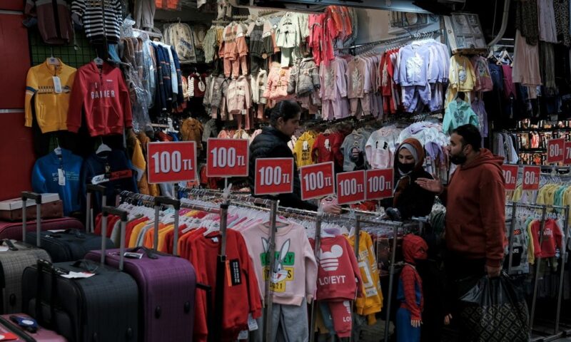 تباطؤ نمو مبيعات التجزئة في تركيا خلال يونيو